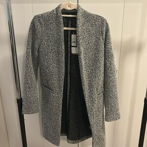 Dynamite - Size M - “Textured Open Coat Black/White”
